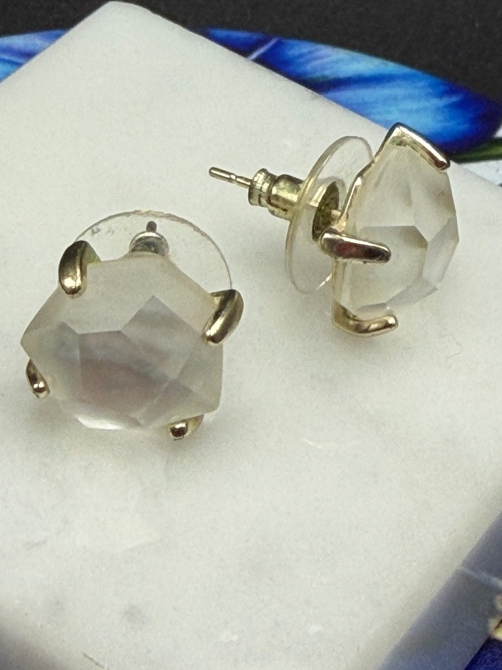 Kendra Scott Stud Earrings #466 clear iridescent opaque stone gold tone